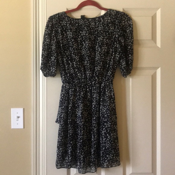 Fun & Flirt Swallow Print Dress - Picture 2 of 4